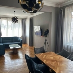 Дава се под наем Тристаен апартамент в София, Център - 110 кв.м за 1400 € - Снимка #1