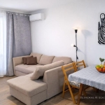 Дава се под наем Двустаен апартамент в Варна, м-т Траката - 60 кв.м за 508.47 € - Снимка #1