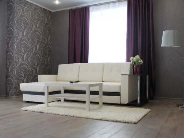 Дава се под наем Двустаен апартамент в Пловдив, Младежки Хълм - 64 кв.м за 331.5 € - Снимка #1