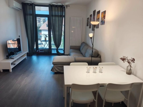 Дава се под наем Двустаен апартамент в София, Бъкстон - 63 кв.м за 790 € - Снимка #1