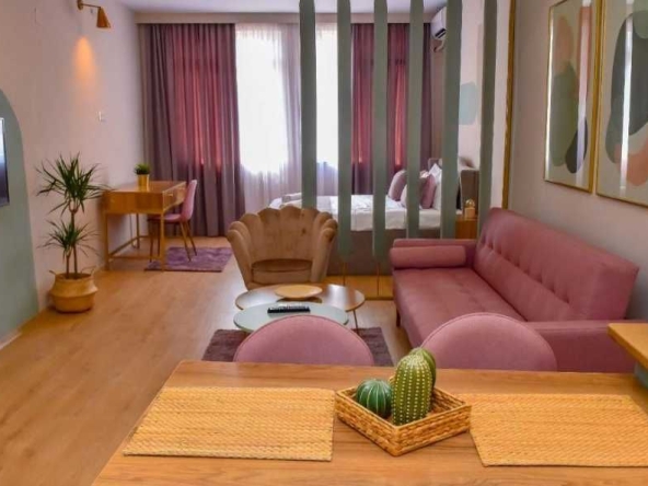 Дава се под наем Тристаен апартамент в Пловдив, Южен - 90 кв.м за 285.6 € - Снимка #1