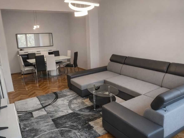 Дава се под наем Тристаен апартамент в София, Зона Б-5 - 120 кв.м за 846.6 € - Снимка #1