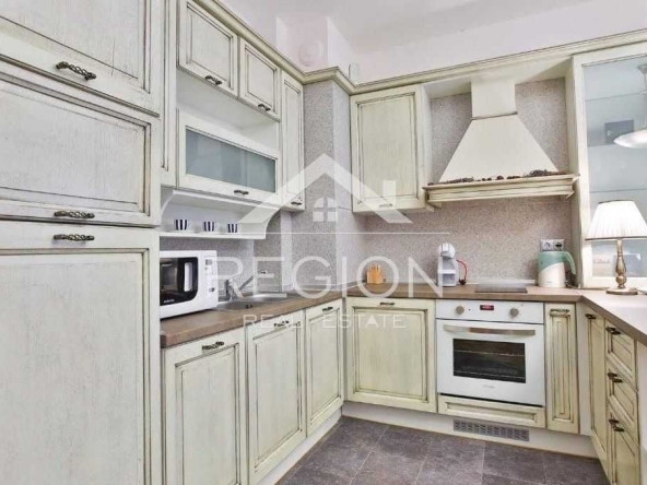 Дава се под наем Двустаен апартамент в Варна, Бриз - 64 кв.м за 598.23 € - Снимка #1