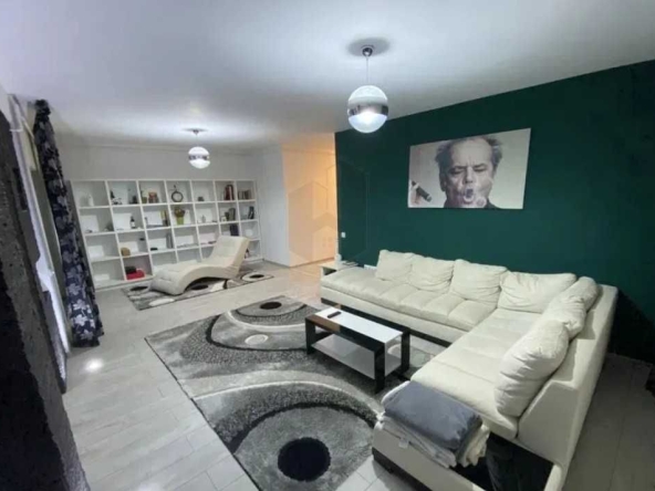 Дава се под наем Тристаен апартамент в Пловдив, Южен - 88 кв.м за 433.5 € - Снимка #1