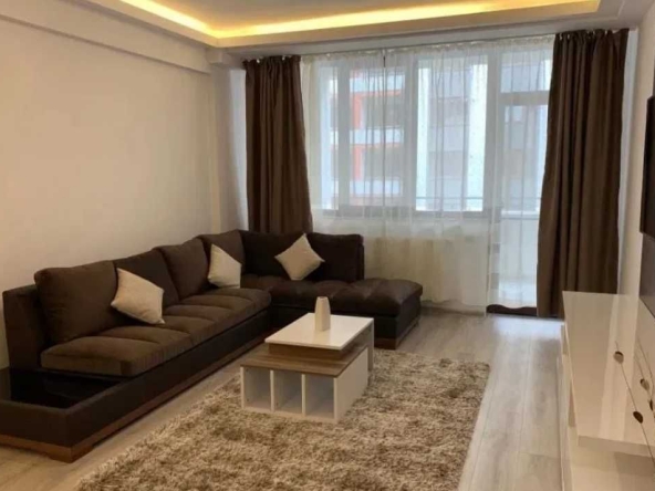 Дава се под наем Двустаен апартамент в Пловдив, Център - 60 кв.м за 270.3 € - Снимка #1