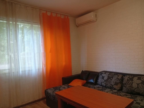 Дава се под наем Тристаен апартамент в София, Сухата река - 70 кв.м за 500 € - Снимка #1