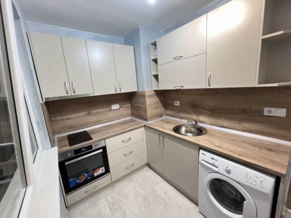 Дава се под наем Двустаен апартамент в София, Хиподрума - 65 кв.м за 548.25 € - Снимка #1