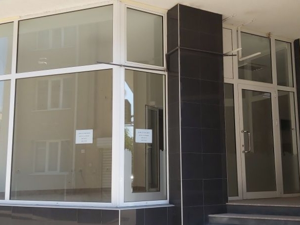 Дава се под наем Магазин в Стара Загора, Център - 54 кв.м за 280.5 € - Снимка #1