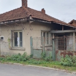 Къща в с. Черни Осъм, Област Ловеч - 542 кв.м за 93 €/кв.м - Снимка #1