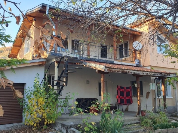 Къща в Казанлък - 135 кв.м за 628 €/кв.м - Снимка #1