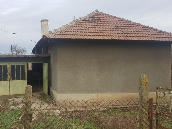 Къща в с. Сребърна, Област Силистра - 100 кв.м за 178 €/кв.м - Снимка #1