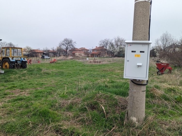 Парцел в с. Избеглии, Област Пловдив - 2300 кв.м за 17 €/кв.м - Снимка #1