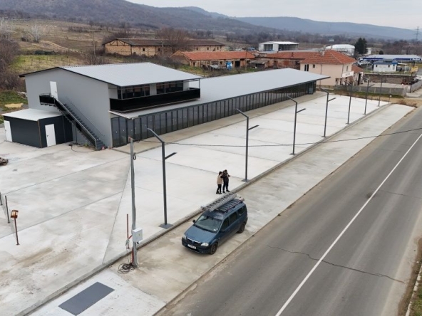 Дава се под наем Магазин в с. Просеник, Област Бургас - 121211 кв.м за 566666.61 € - Снимка #1