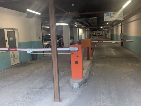 Дава се под наем Гараж / Паркомясто в Варна, Генералите - 27 кв.м за 178.5 € - Снимка #1