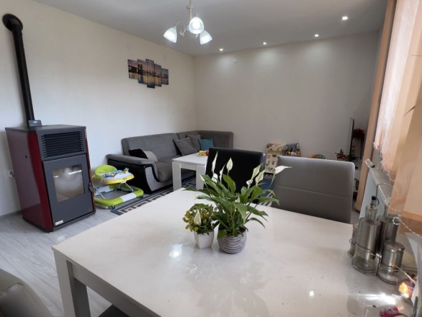 Етаж от къща в Чепеларе - 101 кв.м за 1090 €/кв.м - Снимка #1