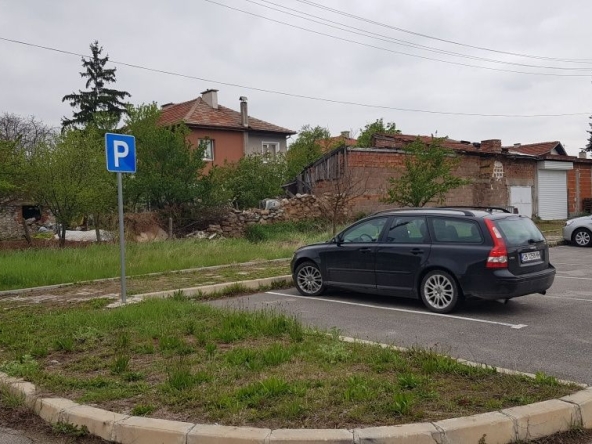 Парцел в София, Дървеница - 995 кв.м за 62 €/кв.м - Снимка #1