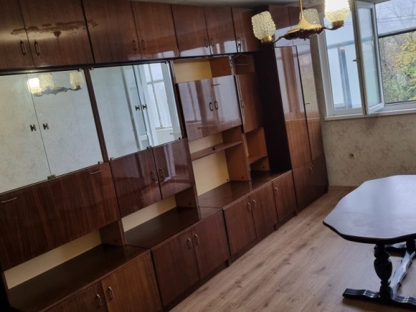 Четиристаен апартамент в Варна, Базар Левски - 80 кв.м за 2313 €/кв.м - Снимка #1