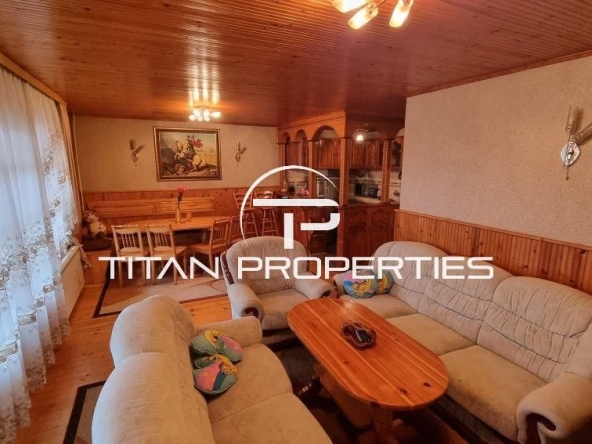 Дава се под наем Къща в Варна, Бриз - 160 кв.м за 1300 € - Снимка #1