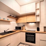 Дава се под наем Двустаен апартамент в Пловдив, Остромила - 65 кв.м за 219.3 € - Снимка #1