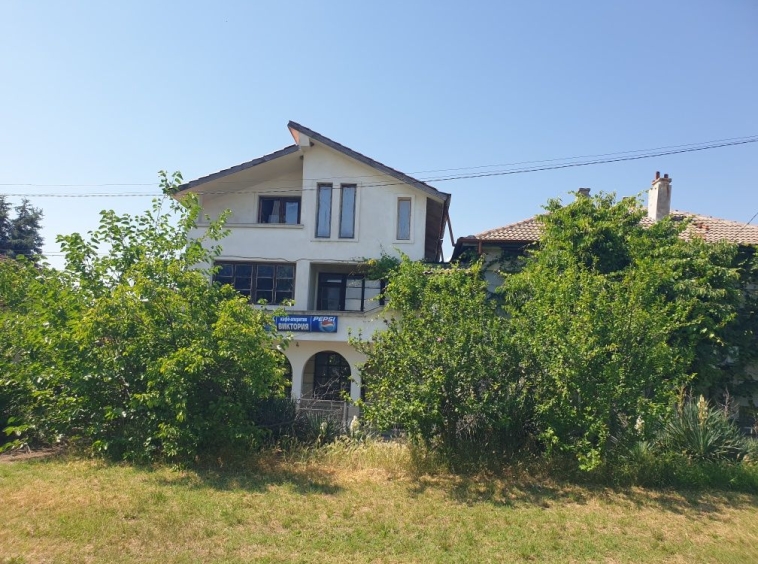 Къща в с. Караджово, Област Пловдив - 210 кв.м за 620 €/кв.м - Снимка #1