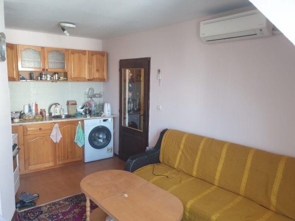 Дава се под наем Двустаен апартамент в София, Надежда 3 - 40 кв.м за 300 € - Снимка #1