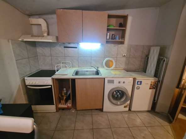 Дава се под наем Едностаен апартамент в Пловдив, Кючук Париж - 35 кв.м за 229.5 € - Снимка #1