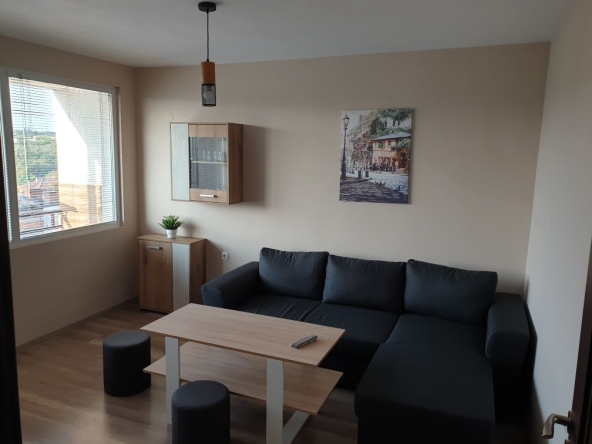 Дава се под наем Двустаен апартамент в Велико Търново, Център - 50 кв.м за 357 € - Снимка #1