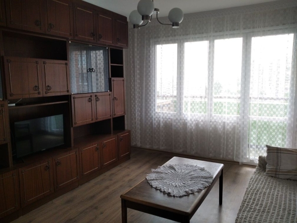 Дава се под наем Тристаен апартамент в Стара Загора, Казански - 50 кв.м за 250 € - Снимка #1