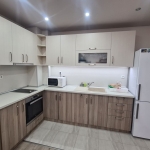 Дава се под наем Двустаен апартамент в Пловдив, Тракия - 80 кв.м за 459 € - Снимка #1