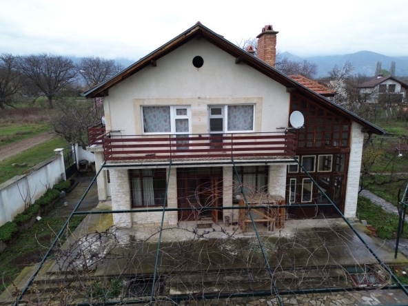 Къща в Казанлък - 200 кв.м за 765 €/кв.м - Снимка #1