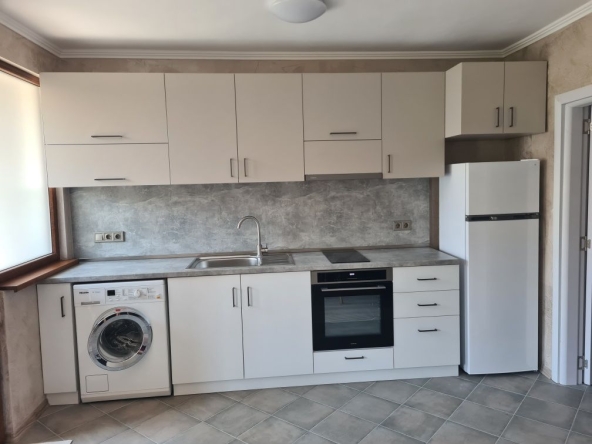 Дава се под наем Двустаен апартамент в Пловдив, Кючук Париж - 65 кв.м за 459 € - Снимка #1