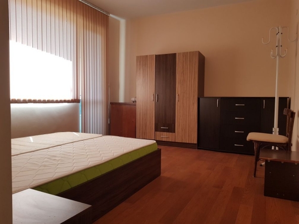 Дава се под наем Двустаен апартамент в Пазарджик, Идеален център - 58 кв.м за 244.8 € - Снимка #1