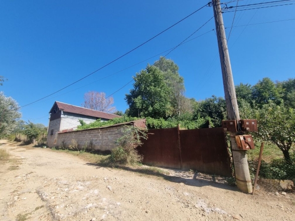 Къща в с. Марикостиново, Област Благоевград - 200 кв.м за 281 €/кв.м - Снимка #1