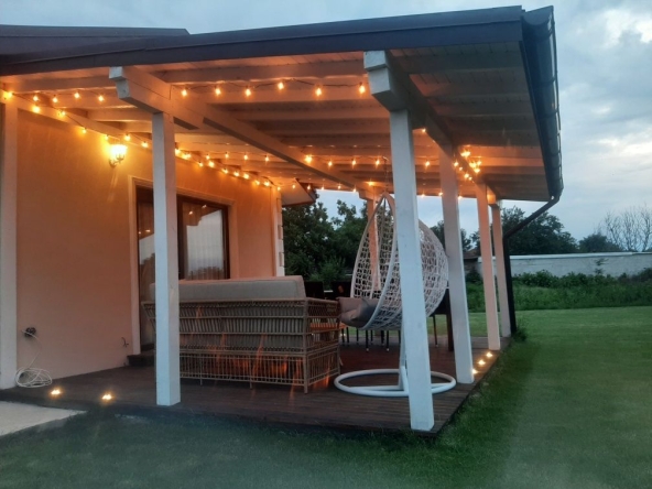 Дава се под наем Къща в с. Рогош, Област Пловдив - 80 кв.м за 799 € - Снимка #1