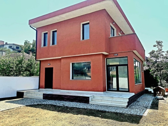 Къща в Видин, Строител - 120 кв.м за 1034 €/кв.м - Снимка #1