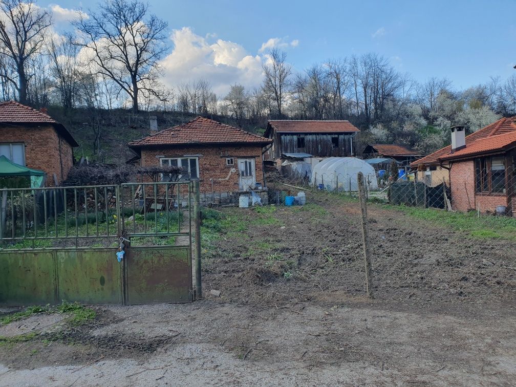 Парцел в Троян - 975 кв.м за 37 €/кв.м - Снимка #1