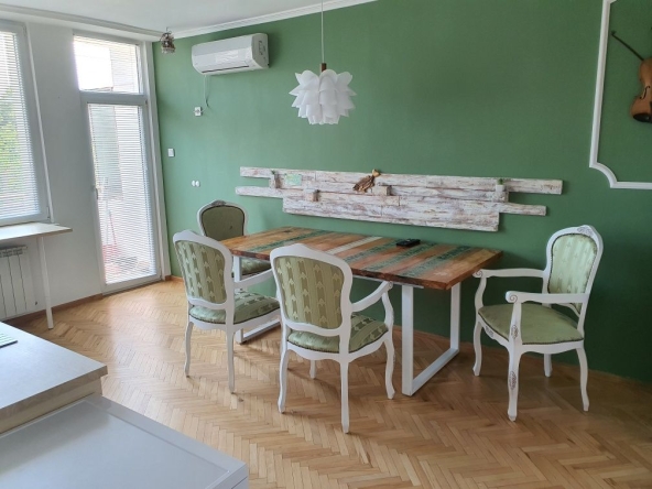 Дава се под наем Двустаен апартамент в Плевен, Сторгозия - 65 кв.м за 433.5 € - Снимка #1