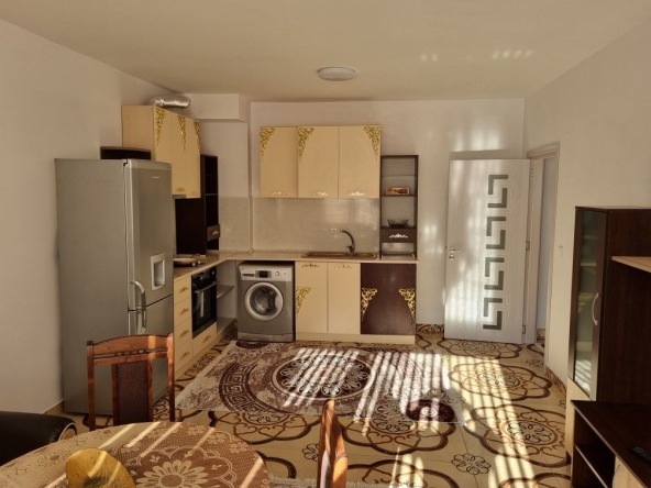 Дава се под наем Двустаен апартамент в Варна, Галата - 65 кв.м за 408 € - Снимка #1