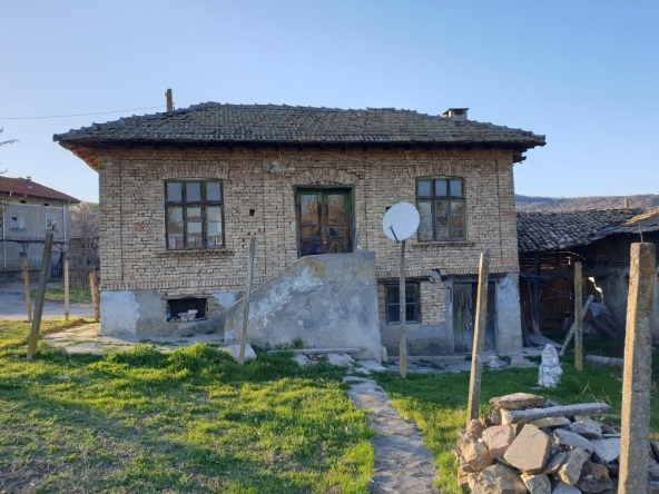 Къща в с. Голямо ново, Област Търговище - 145 кв.м за 142 €/кв.м - Снимка #1