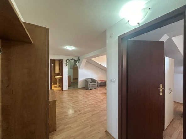 Дава се под наем Едностаен апартамент в Банско - 57 кв.м за 382.5 € - Снимка #1