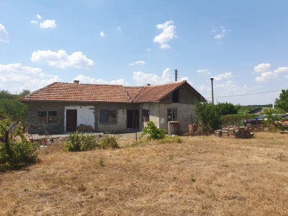 Къща в с. Росеново, Област Добрич - 80 кв.м за 351 €/кв.м - Снимка #1