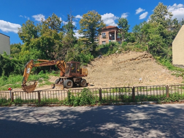 Парцел в Габрово, Сарани - 610 кв.м за 42 €/кв.м - Снимка #1