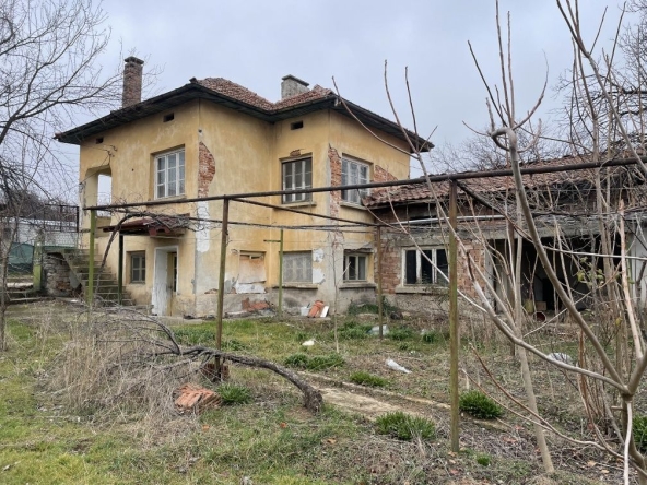 Къща в Луковит - 85 кв.м за 330 €/кв.м - Снимка #1