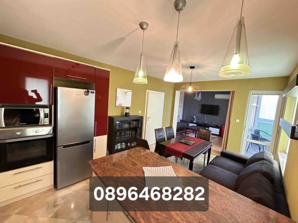 Дава се под наем Двустаен апартамент в Варна, Цветен квартал - 75 кв.м за 484.5 € - Снимка #1