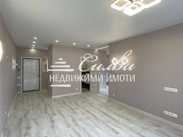 Тристаен апартамент в Шумен, Тракия - 91 кв.м за 1539 €/кв.м - Снимка #1