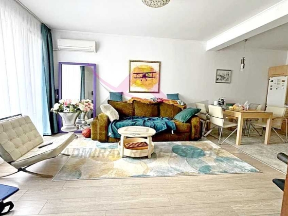 Дава се под наем Двустаен апартамент в Варна, Колхозен пазар - 70 кв.м за 500 € - Снимка #1