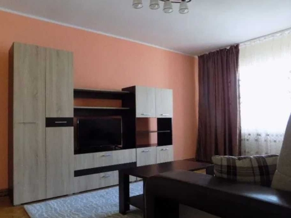 Дава се под наем Тристаен апартамент в Пловдив, Мараша - 90 кв.м за 336.6 € - Снимка #1