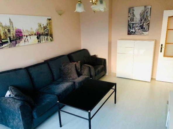 Дава се под наем Двустаен апартамент в София, Полигона - 70 кв.м за 599 € - Снимка #1