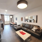 Дава се под наем Тристаен апартамент в София, Център - 81 кв.м за 850 € - Снимка #1