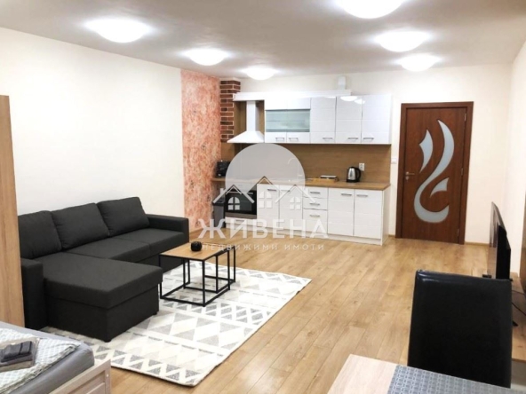 Дава се под наем Едностаен апартамент в Варна, ЖП Гара - 50 кв.м за 435 € - Снимка #1